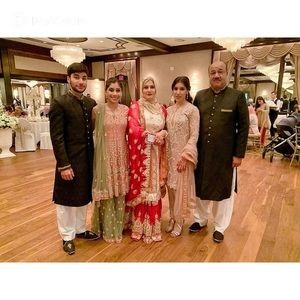 Meet your Posher, Erum